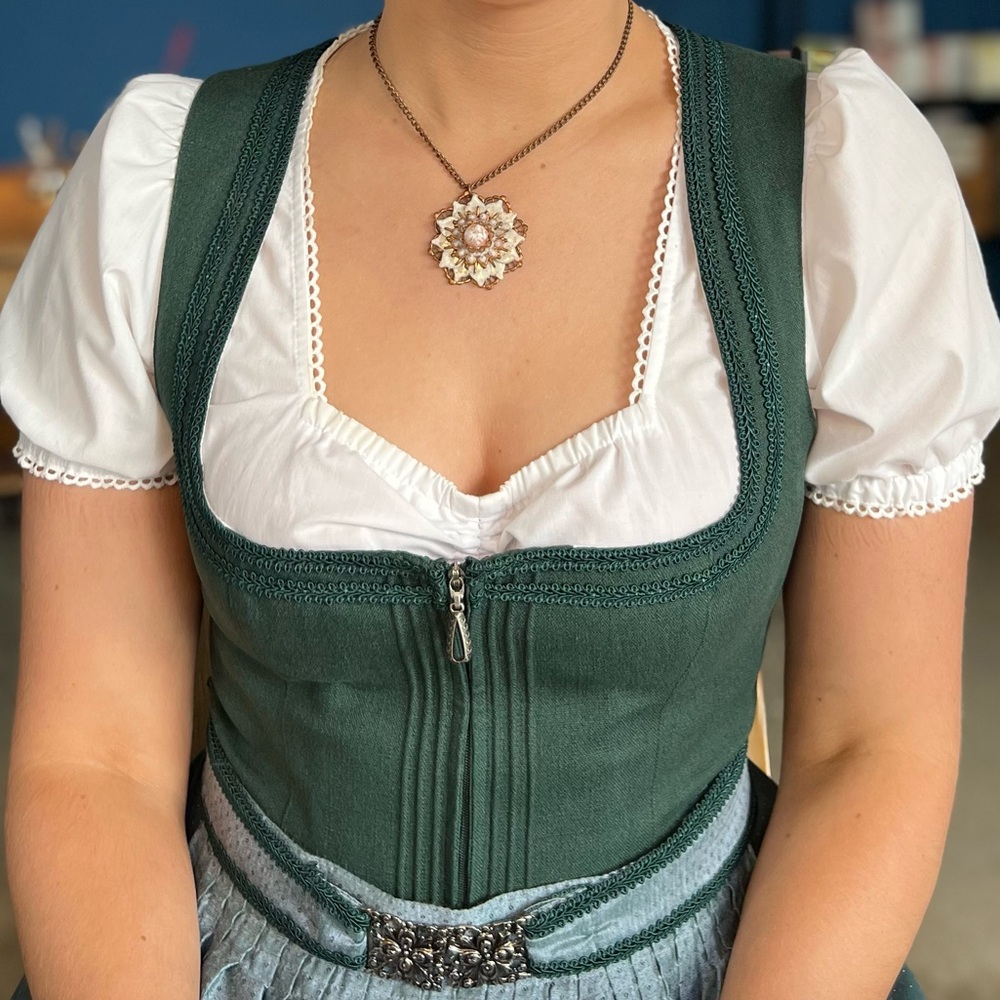 Authentic Dirndl Top Oktoberfest Trachten Shirt